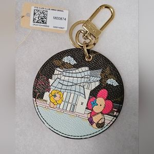 Louis Vuitton 2022 Christmas Seoul Bag Charm Key Ring NEW